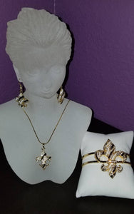 Fleur De Lis Pendant Necklace, bracelet and earring set