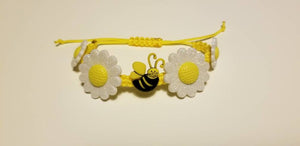 Bee Happy Button Macrame bracelet