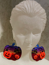 Load image into Gallery viewer, Resin Pumpkin earrings