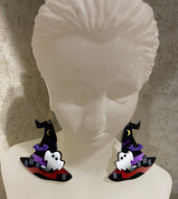 Load image into Gallery viewer, Witch&#39;s Hat earrings