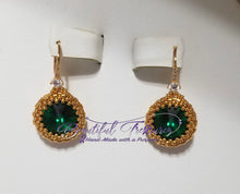 Load image into Gallery viewer, Emerald Green Austrian Crystal earrings