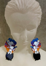 Load image into Gallery viewer, Flying Ghost earrings